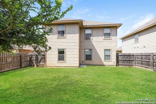 Image 3 of 17 For 822 Robillard