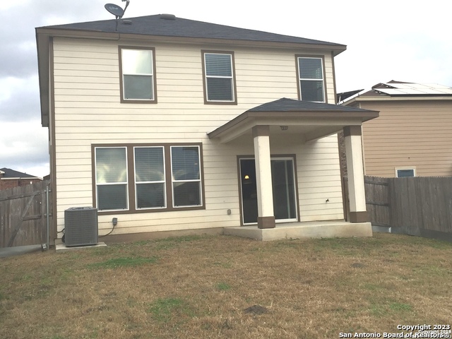 Listing photo id 10 for 525 Dusty Emerald