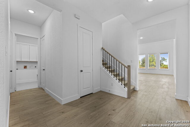 Image 3 of 37 For 5496 Paschal Park