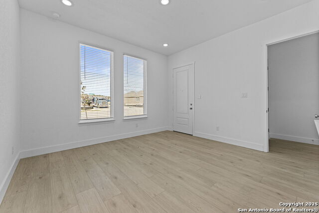 Image 8 of 37 For 5496 Paschal Park