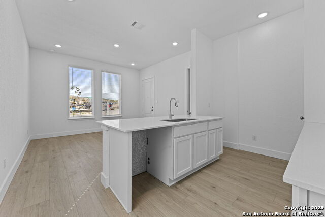 Image 9 of 37 For 5496 Paschal Park