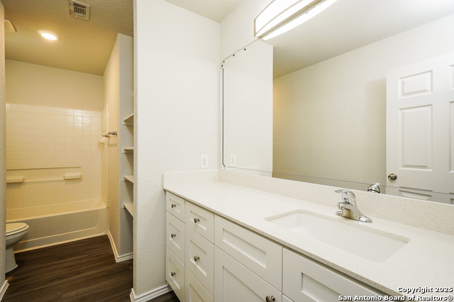 Image 10 of 15 For 707 Belle Watling