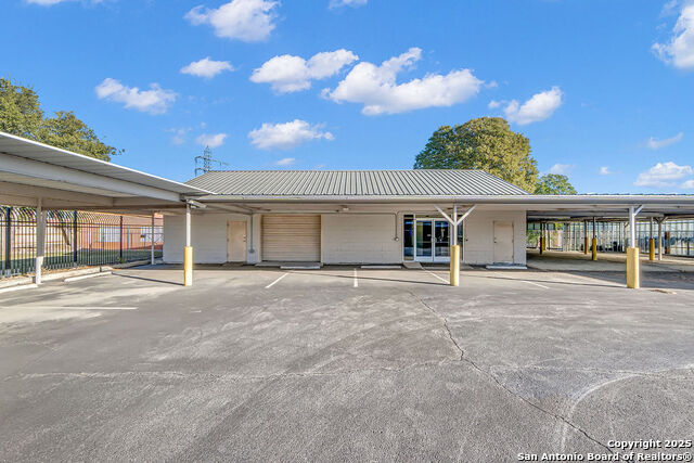 Image 4 of 20 For 931 Basse