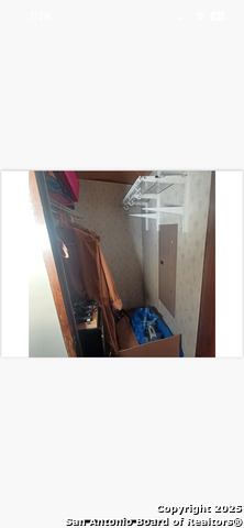 Listing photo id 4 for 109 Hackberry