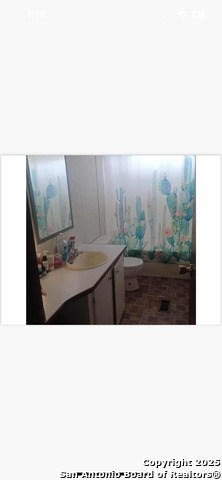 Listing photo id 7 for 109 Hackberry