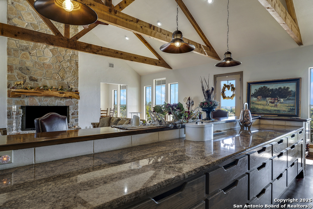 Image 8 of 17 For 515 Settlers Way North