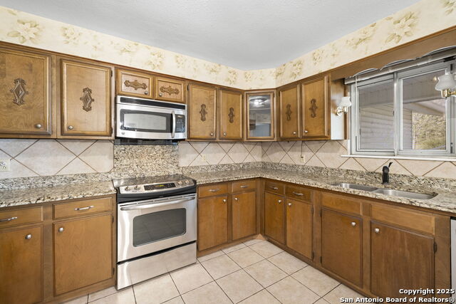 Image 13 of 33 For 31919 Jay Bird