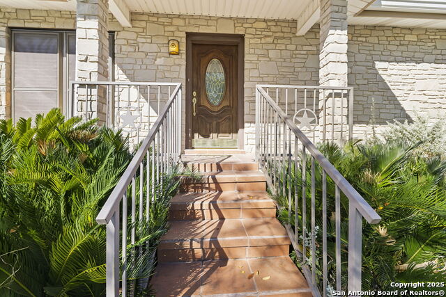 Image 2 of 33 For 31919 Jay Bird