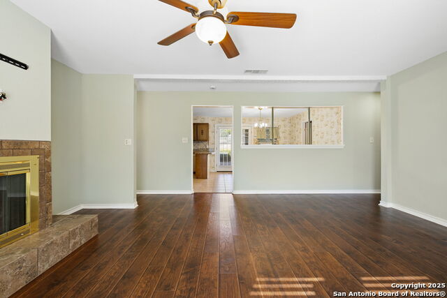 Image 9 of 33 For 31919 Jay Bird