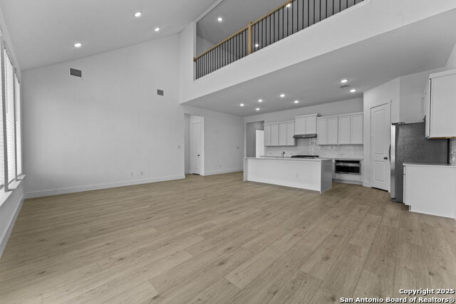 Image 16 of 39 For 5492 Paschal Park