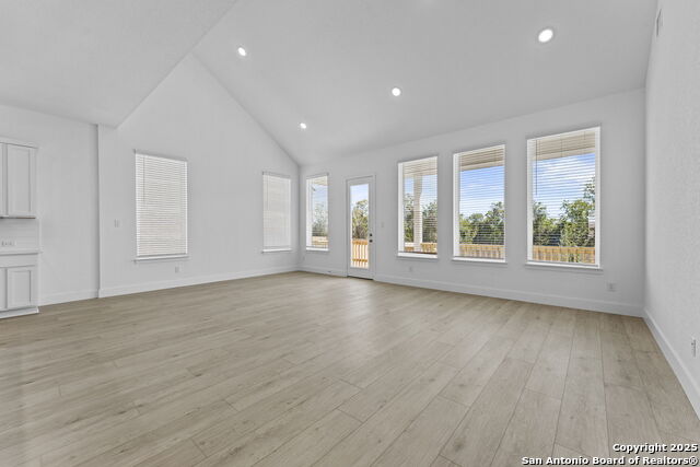 Image 17 of 39 For 5492 Paschal Park