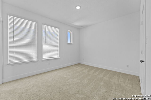 Image 35 of 39 For 5492 Paschal Park