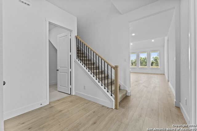 Image 7 of 39 For 5492 Paschal Park