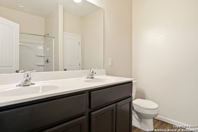 Image 17 of 36 For 143 Laurel Grace