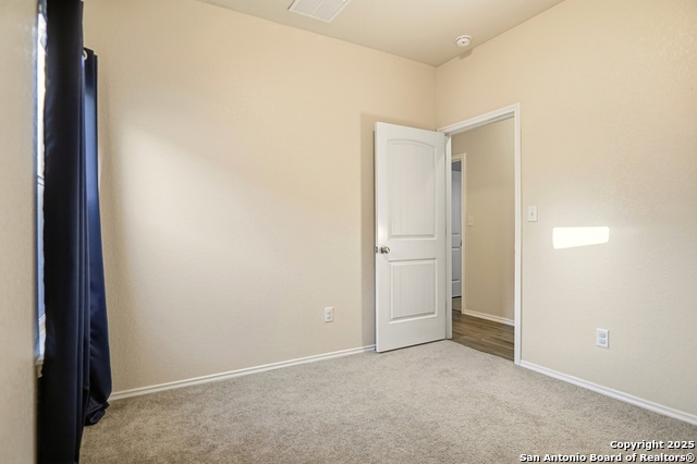 Image 20 of 36 For 143 Laurel Grace