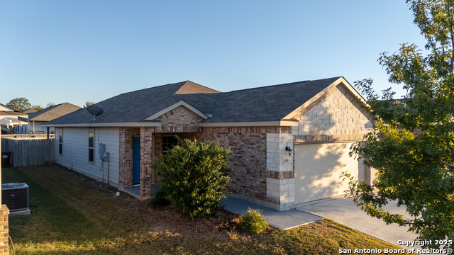 Image 30 of 36 For 143 Laurel Grace