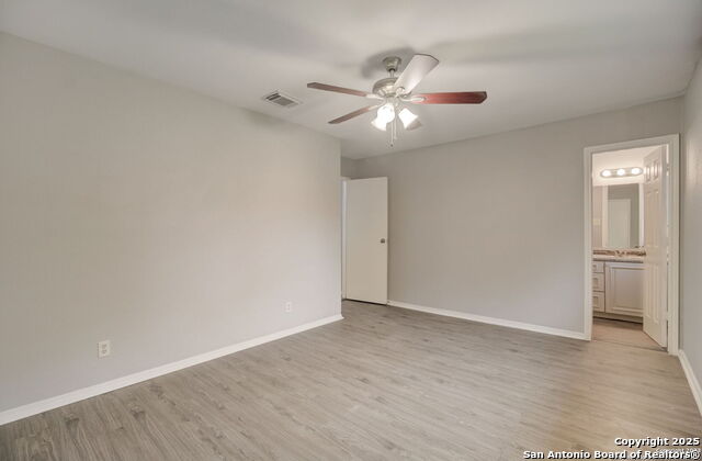 Image 21 of 25 For 13614 Larkbrook