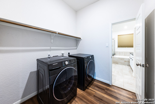 Listing photo id 17 for 19131 Garibaldi