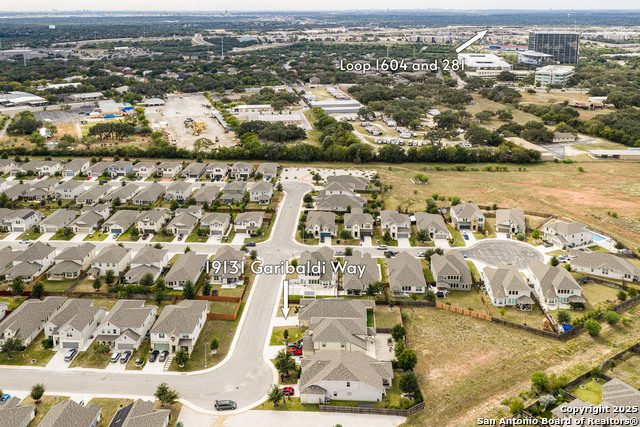 Listing photo id 32 for 19131 Garibaldi