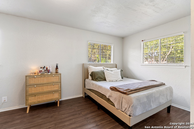 Listing photo id 14 for 9018 Chaminade