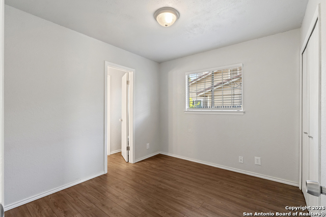 Listing photo id 17 for 9018 Chaminade