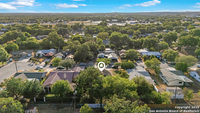 Listing photo id 23 for 9018 Chaminade