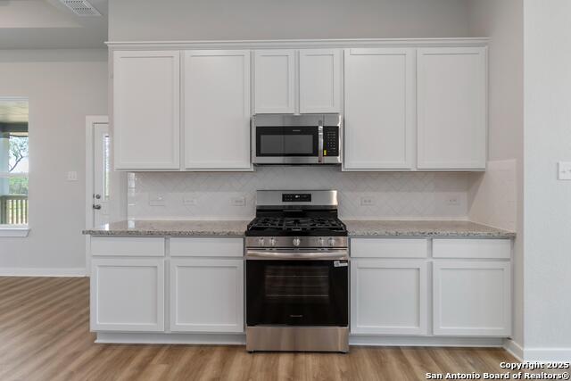 Image 10 of 30 For 21137 Jordan's Ranch Way