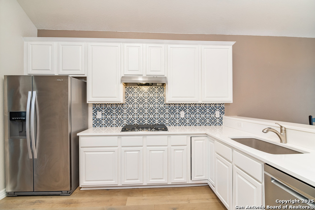 Image 15 of 41 For 26 Fonthill