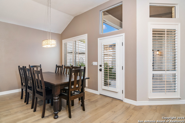 Image 19 of 41 For 26 Fonthill