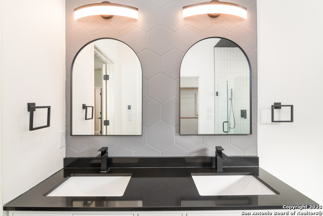 Image 25 of 41 For 26 Fonthill