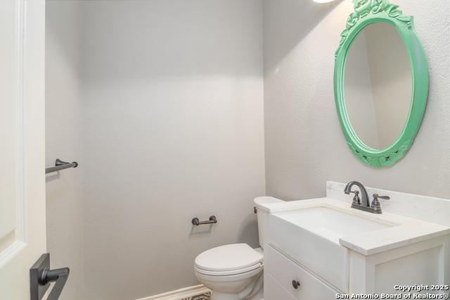 Image 30 of 41 For 26 Fonthill