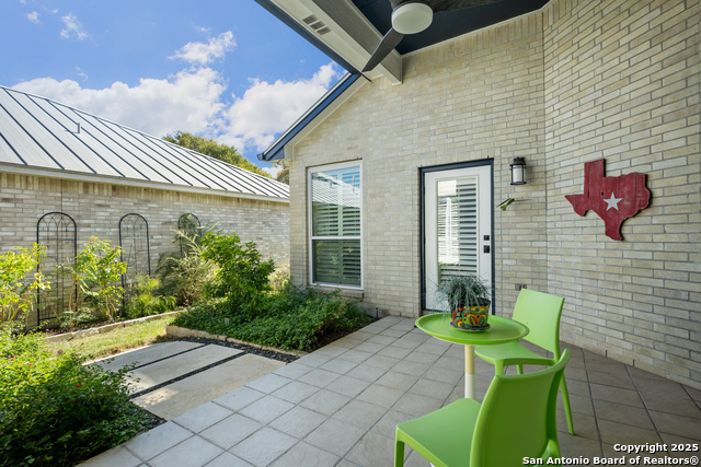 Image 36 of 41 For 26 Fonthill