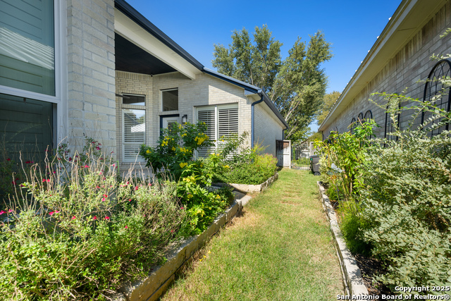 Image 39 of 41 For 26 Fonthill