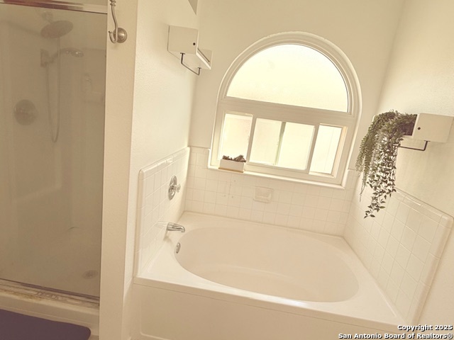 Image 14 of 19 For 5122 Crestwood Hill