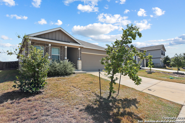 Image 2 of 27 For 10627 Penelope