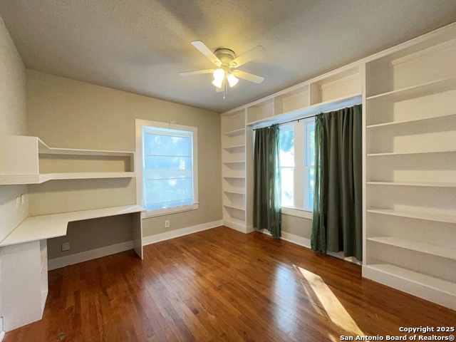 Image 20 of 31 For 919 Ripley Ave