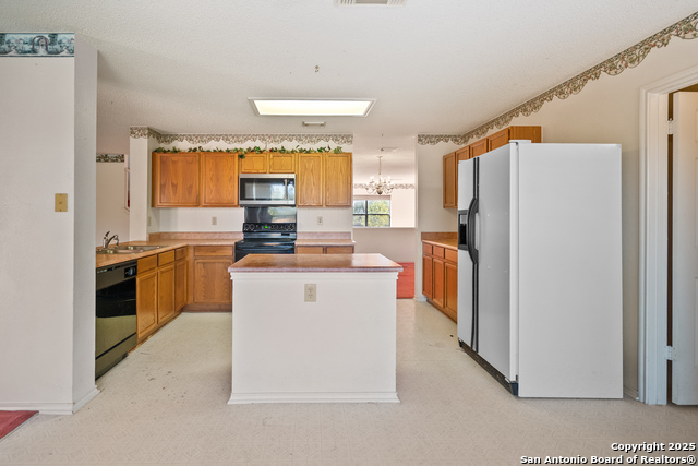 Image 7 of 16 For 7723 Redriver Bay