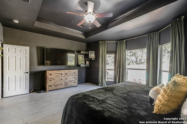 Listing photo id 14 for 1443 Camden Cove