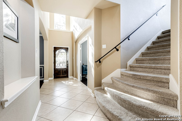 Listing photo id 0 for 1443 Camden Cove