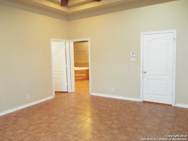 Image 18 of 50 For 414 Shannon Ridge