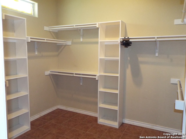 Image 19 of 50 For 414 Shannon Ridge