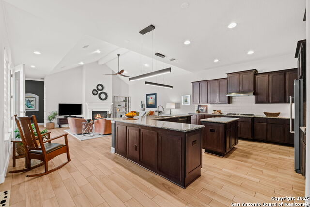 Image 10 of 33 For 134 Bedingfeld