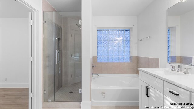 Listing photo id 9 for 6608 Sally Agee