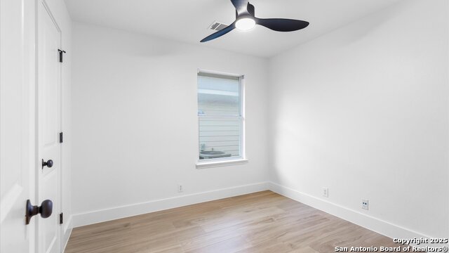 Listing photo id 15 for 6608 Sally Agee