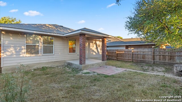 Listing photo id 20 for 6608 Sally Agee