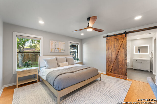 Image 15 of 40 For 623 Nottingham Dr E