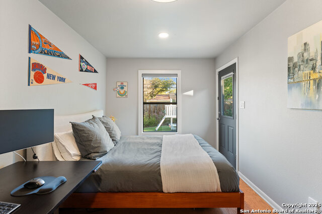 Image 22 of 40 For 623 Nottingham Dr E