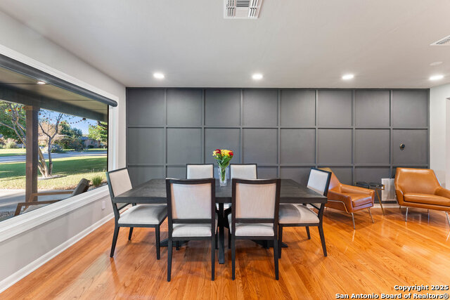 Image 5 of 40 For 623 Nottingham Dr E