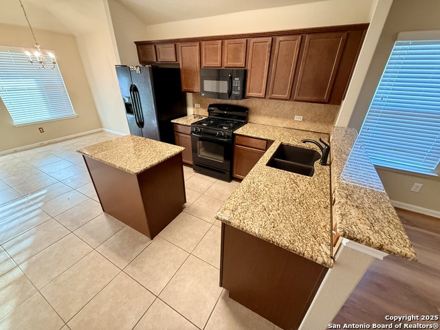 Image 10 of 22 For 1054 Stone Branch