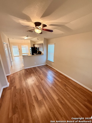 Image 3 of 22 For 1054 Stone Branch